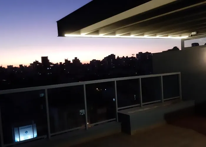 Contemporâneo Em Prédio Novíssimo Porto Alegre